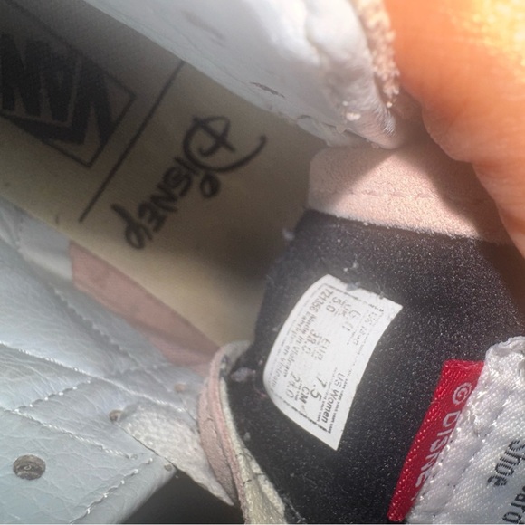 Vans SK8-Hi Mickey and Minnie sneakers 7.5 - Picture 9 of 9